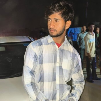 Dhoni Kumar